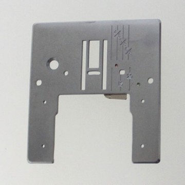 Placca ago 685501007 per macchine per cucire Saimac